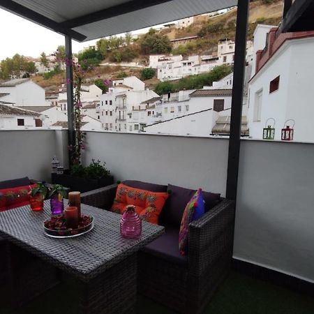 El Nido De La Galeria Lejlighed Setenil De Las Bodegas Eksteriør billede