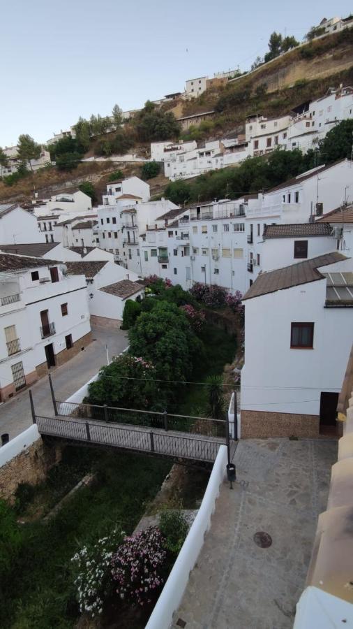 El Nido De La Galeria Lejlighed Setenil De Las Bodegas Eksteriør billede