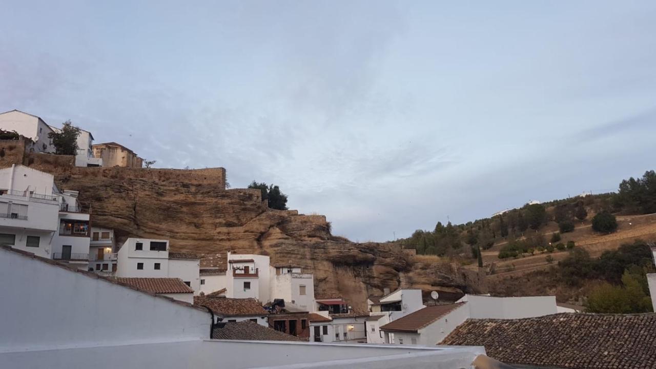 El Nido De La Galeria Lejlighed Setenil De Las Bodegas Eksteriør billede